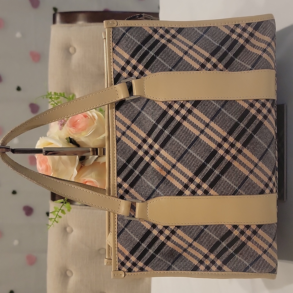 Authentic Burberry Blue Label bag - Picture 2 of 11